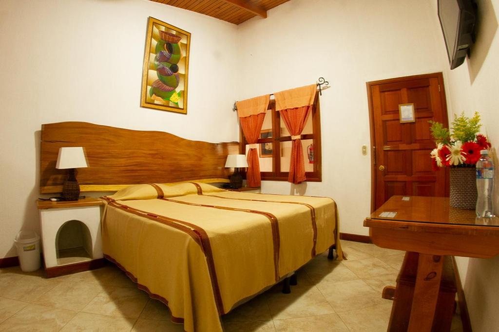 Hotel Dos Mundos ปานาคาเชล ภายนอก รูปภาพ