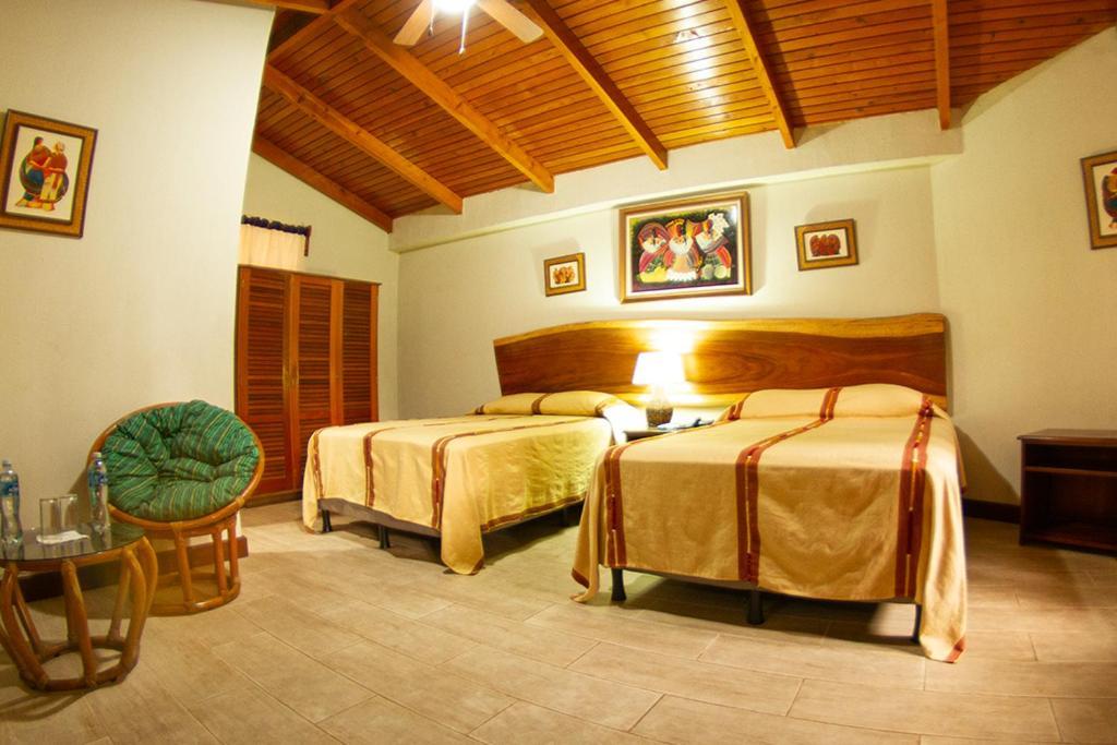 Hotel Dos Mundos ปานาคาเชล ภายนอก รูปภาพ